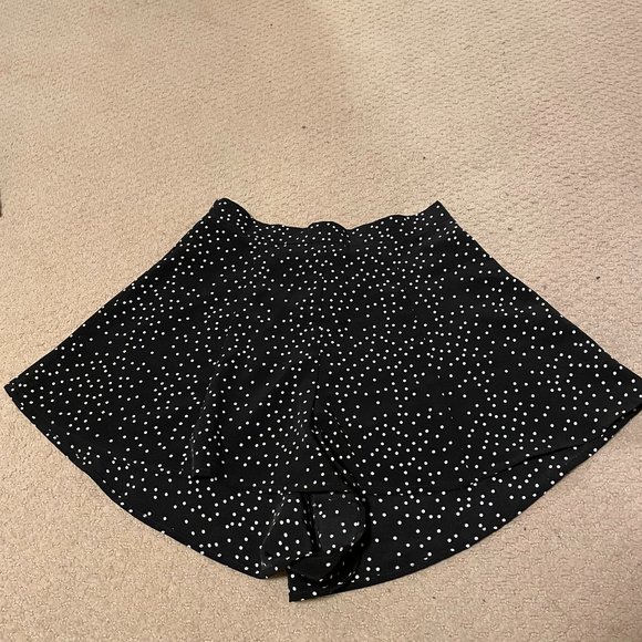 LF Pants - Flowy Dotted Soft Shorts SEEK THE LABEL